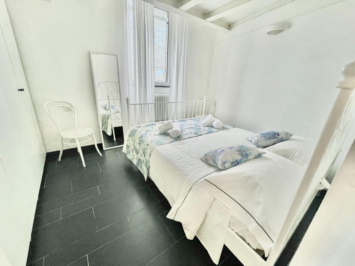 Apartamento Cozy Loft Marina View Savona Exterior foto