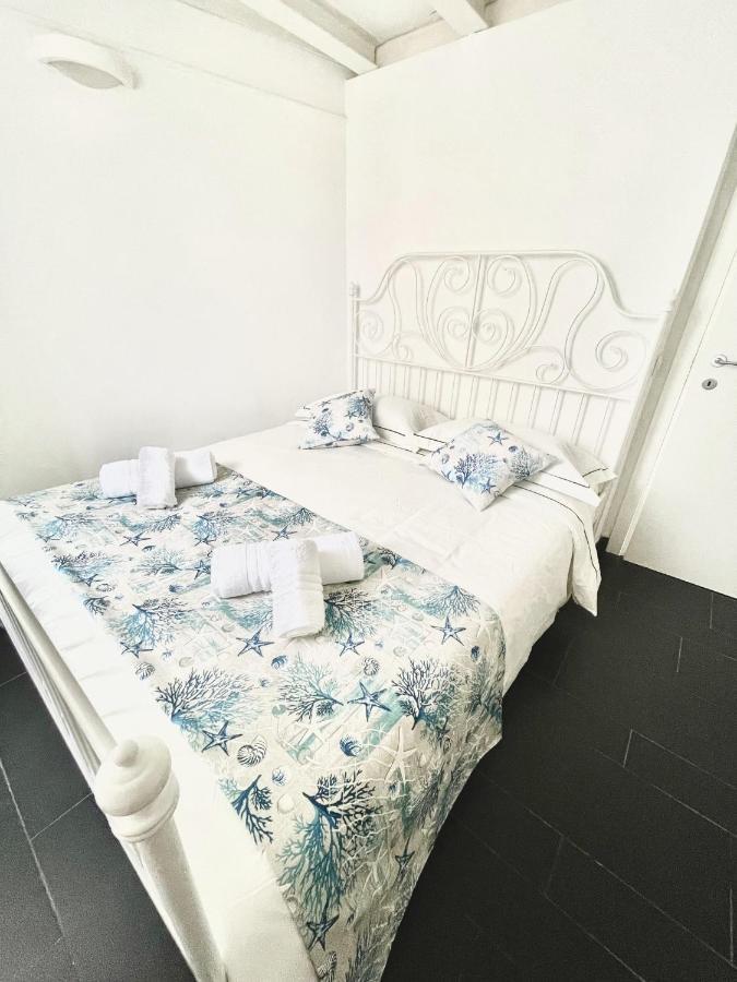 Apartamento Cozy Loft Marina View Savona Exterior foto