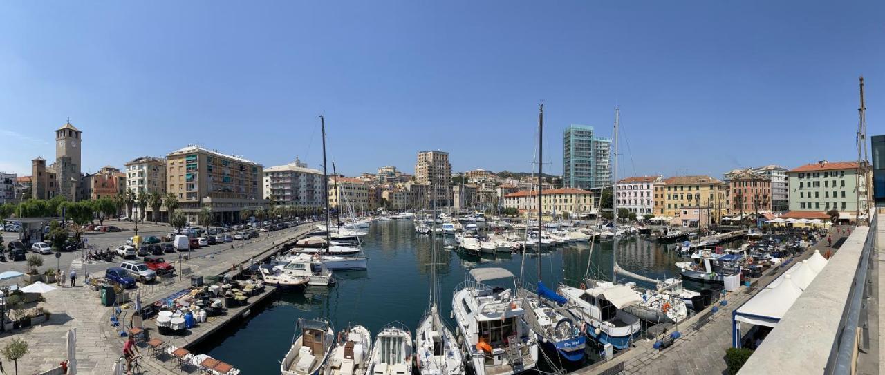 Apartamento Cozy Loft Marina View Savona Exterior foto