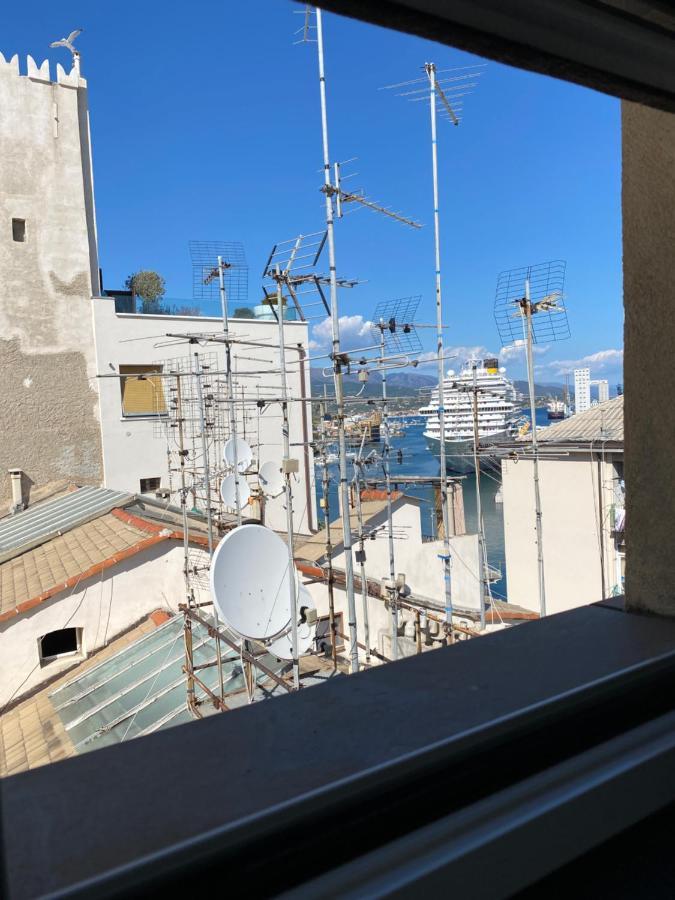 Apartamento Cozy Loft Marina View Savona Exterior foto
